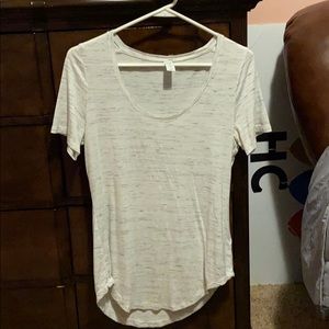 Old Navy tee shirt